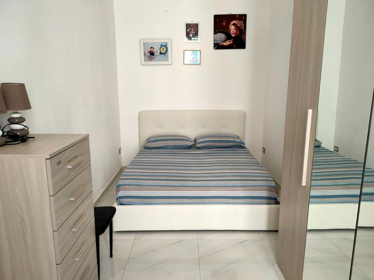 Appartamento Di Fronte Al Porto Turistico Cagliari Bagian luar foto