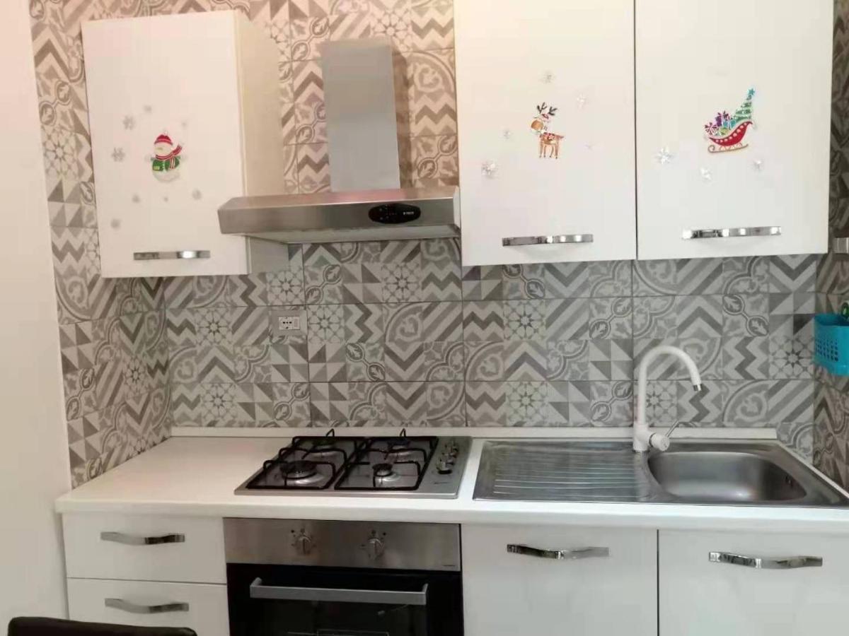 Appartamento Di Fronte Al Porto Turistico Cagliari Bagian luar foto